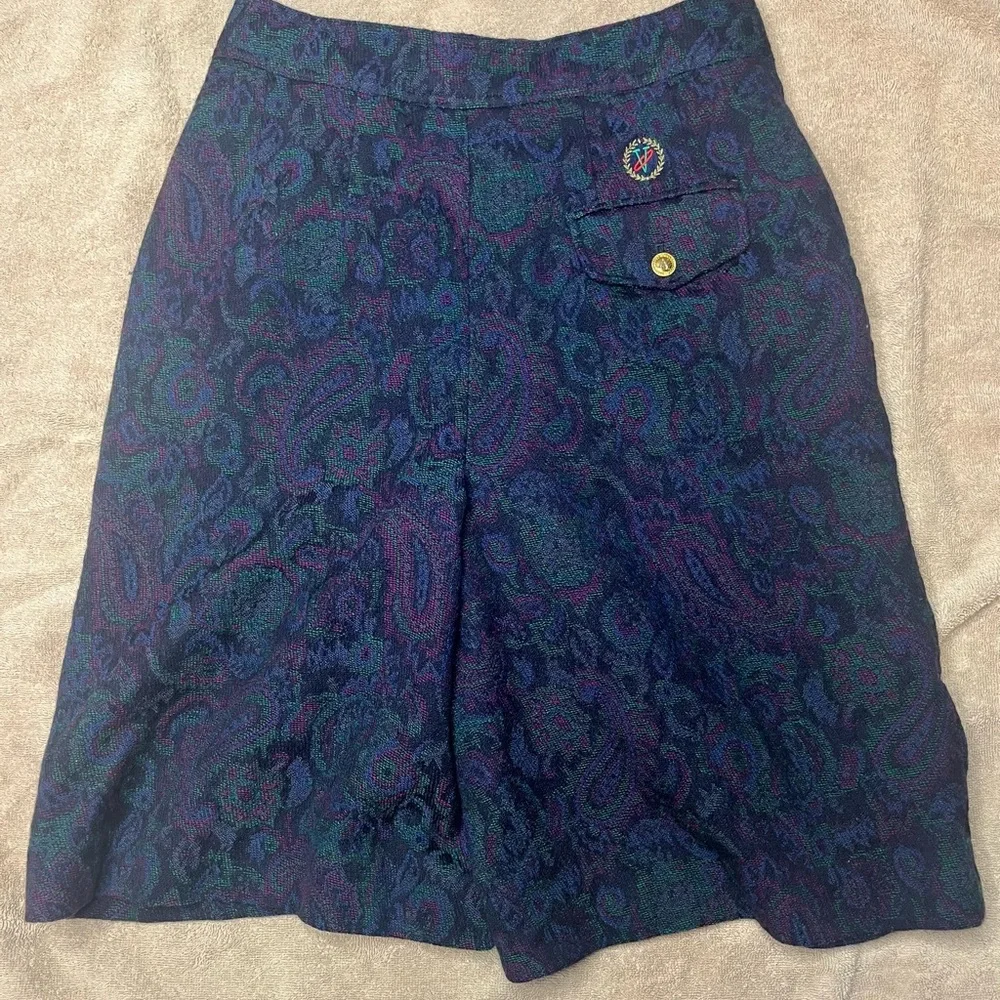 Vintage Women’s‎ Vertice Paisley Patterned Shorts.